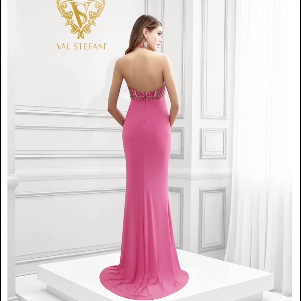 Val Stefani. size 0. paid $550 selling for $120